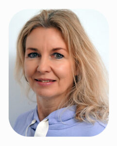 Sabine Granegger, zuständig für Lohnverrechnung und Rechnungswesen bei der Hofer-Druck Seeboden