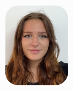 Lucy Oberlerchner, Mitarbeiterin in der Beschriftung bei Hofer Druck Seeboden