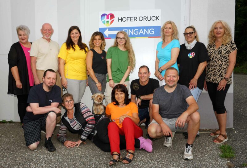 Teamfoto der Hofer Druck im Sommer 2023.